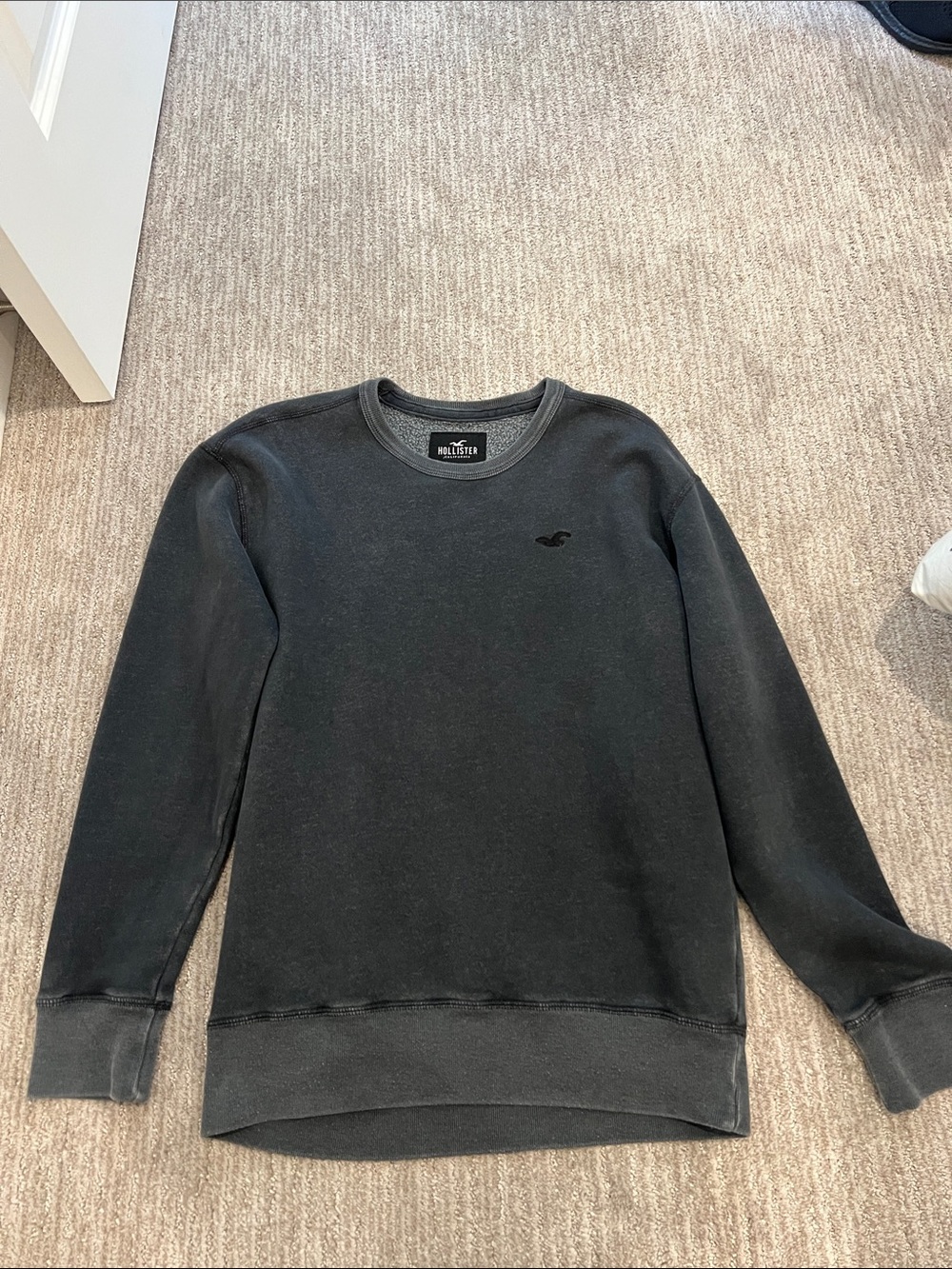 Hollister Men's Charcoal Black Crewneck Sweatshirt